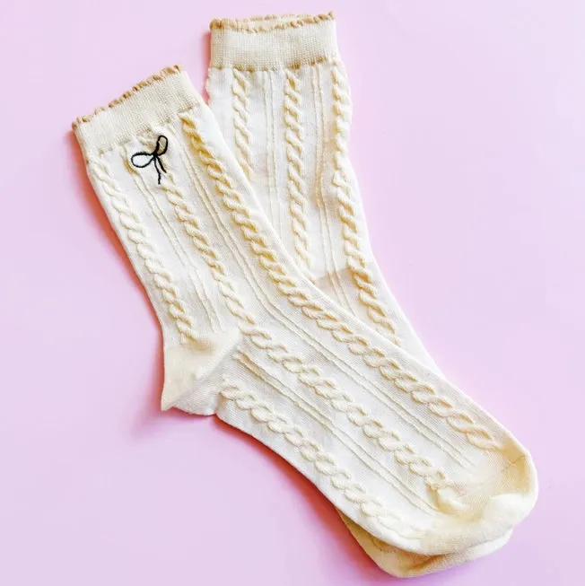 BOW EMBROIDERED CABLE KNIT SOCKS