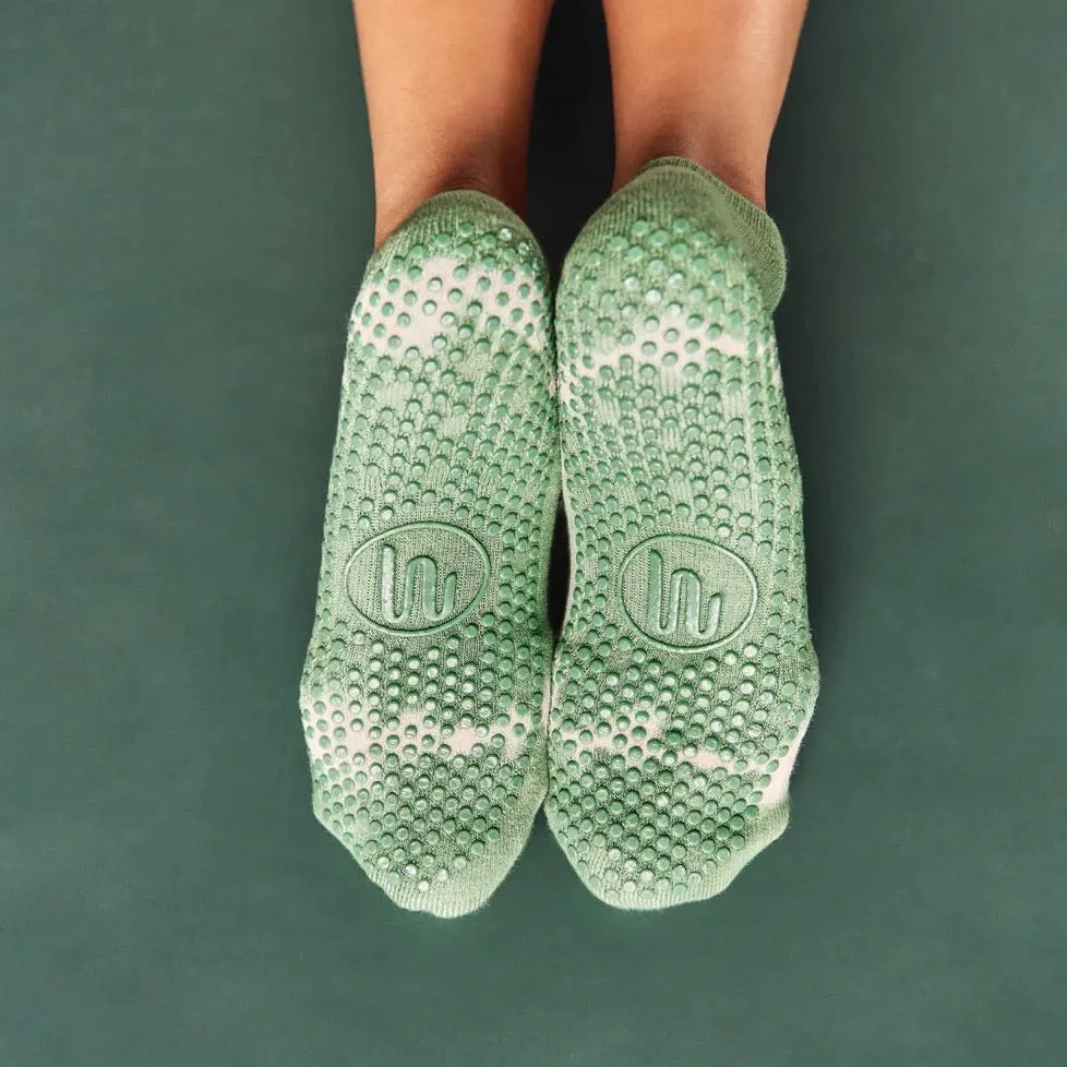 Classic Low Rise Grip Socks - Tie-Dye (Barre / Pilates)