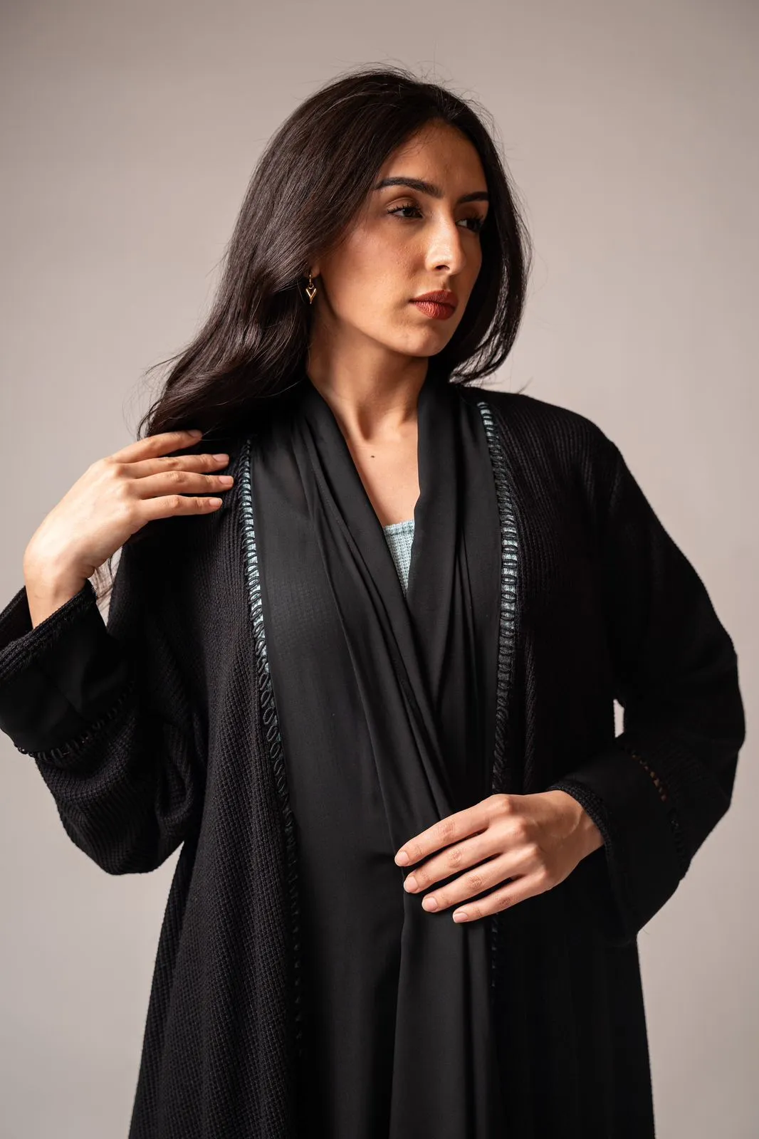 FW24R001-C BT ABAYA SET