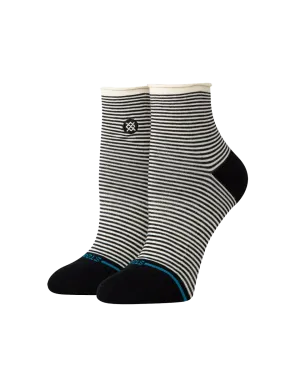 Skelter Quarter Socks in Black