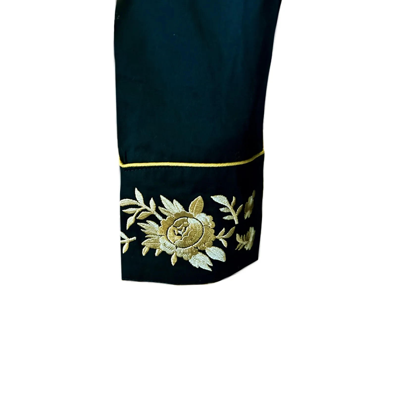 Women's Vintage Black Cascading Floral Embroidered Western Shirt